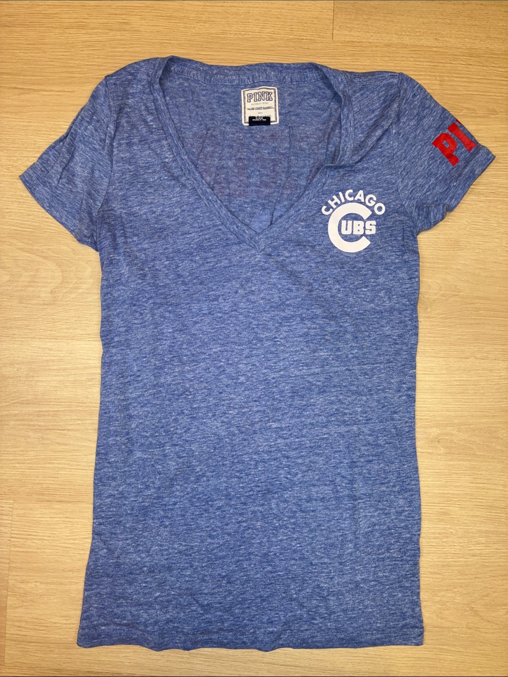 PINK Victoria's Secret Heather Blue Chicago Cubs V-Neck Tee